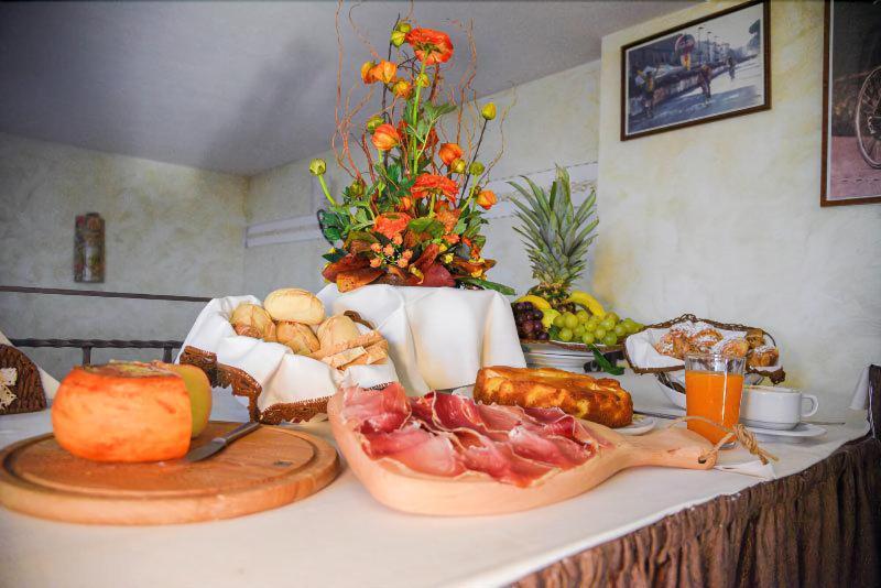 Carlo'S Hotel Castagneto Carducci Luaran gambar