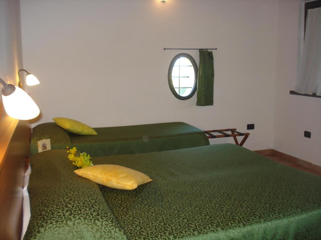 Carlo'S Hotel Castagneto Carducci Bilik gambar