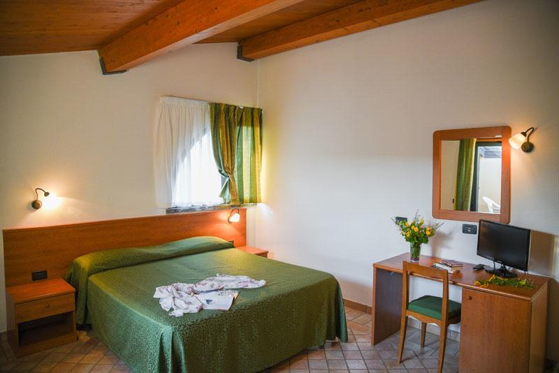 Carlo'S Hotel Castagneto Carducci Luaran gambar